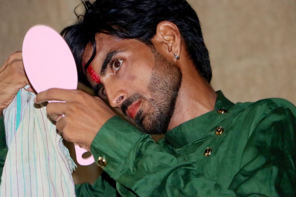 विक्रम मिश्रा के निर्माण में बना नंबर-1 भरदुतिया मैथिली गीत, हर साल करता है ट्रेंड