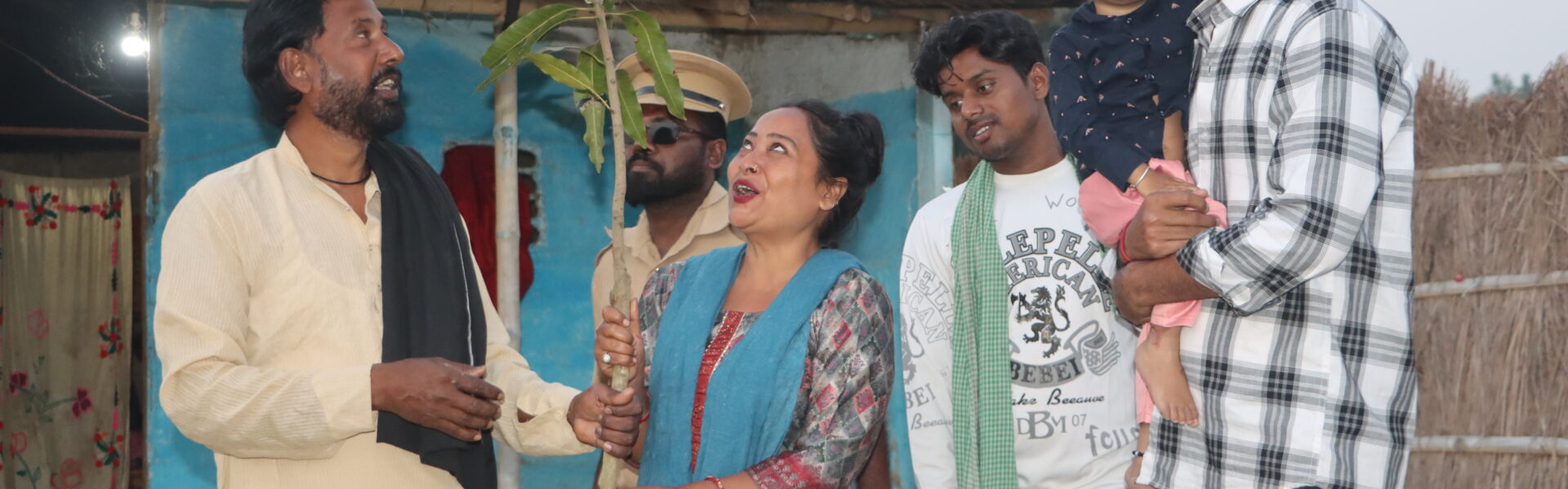 मैथिली कॉमेडी वीडियो बच्चा चोर के 10 मिलियन व्यू पूरे होने पर कलाकारों की खुशी