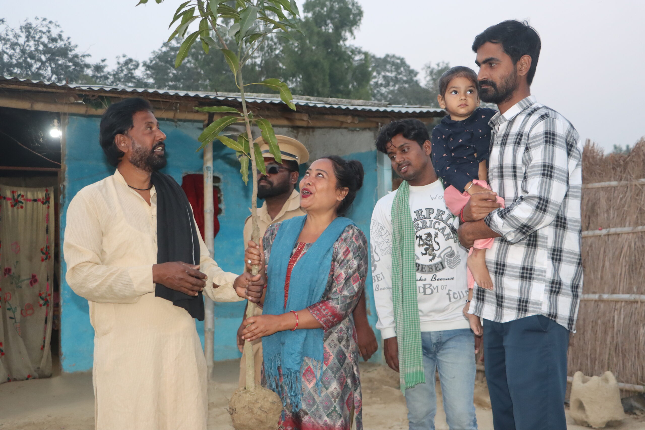 मैथिली कॉमेडी वीडियो बच्चा चोर के 10 मिलियन व्यू पूरे होने पर कलाकारों की खुशी